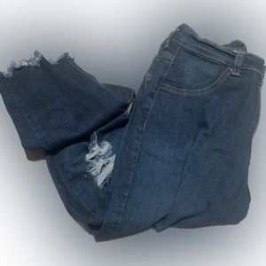 👖FashionNova Blue Jeans: Ripped Knees & Frayed Hems👖